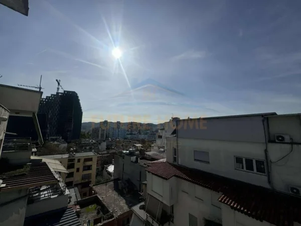 Tirane, shitet apartament duplex Dublex Kati 8, 309 m² 550.000 € (BLLOK)
