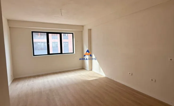 Tirane, shitet apartament 1+1+Ballkon Kati 4, 70 m² 95.000 € (unaza e re)