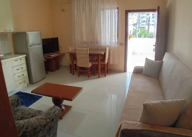Tirane, jepet me qera apartament 1+1 Kati 2, 77 m² 350 € (Rruga Lucie Miloti)