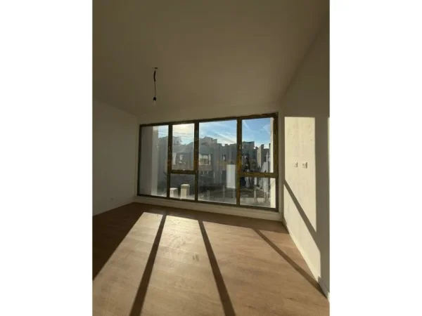 Tirane, jepet me qera Vile 2 Katshe Kati 0, 403 m² 2.500 € (LIQENI THATE)