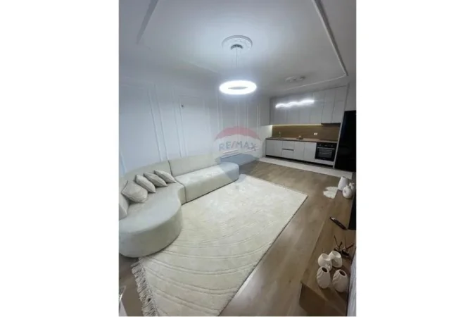 Tirane, shitet apartament 2+1 Kati 4, 102 m² 173.000 € (Rruga Tom Plezha, Tiranë)