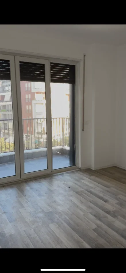 Tirane, jepet me qera apartament 2+1+Ballkon Kati 3, 70 m² 500 € (Ibrahim pashe Bushatlliu)