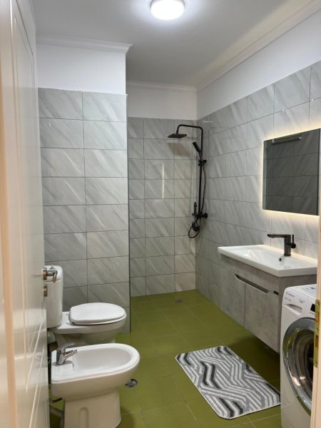 Tirane, shitet apartament 2+1 Kati 7, 97 m² 155.000 € (Rruga Loni Ligori)