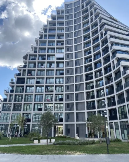 Tirane, jepet me qera ambjent biznesi Kati 2, 60 m² 900 € 