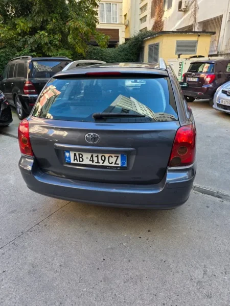 Tirane, shes makine TOYOTA Nafte, gri e erret manuale Kondicioner 194 km 2.650 €