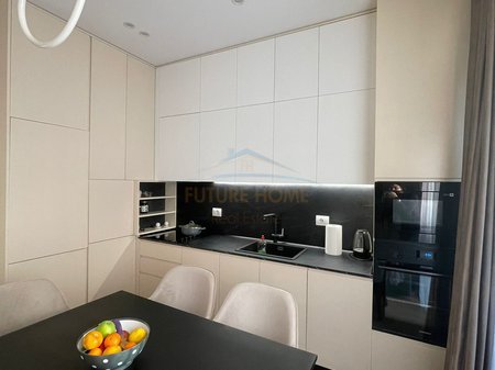 Tirane, jepet me qera apartament 1+1 Kati 3, 70 m² 900 € 