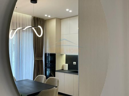 Tirane, jepet me qera apartament 1+1 Kati 3, 70 m² 900 € 