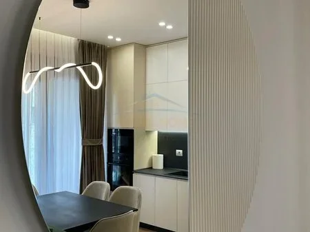 Tirane, jepet me qera apartament 1+1 Kati 3, 70 m² 900 € 