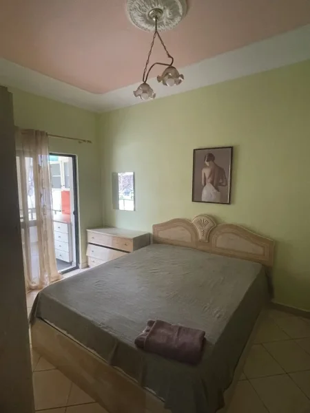 Durres, jepet me qera apartament 1+1+Ballkon Kati 1, 75 m² 300 € (golem)