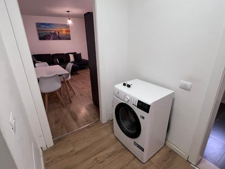 Tirane, jepet me qera apartament 1+1 Kati 2, 58 m² 500 € 