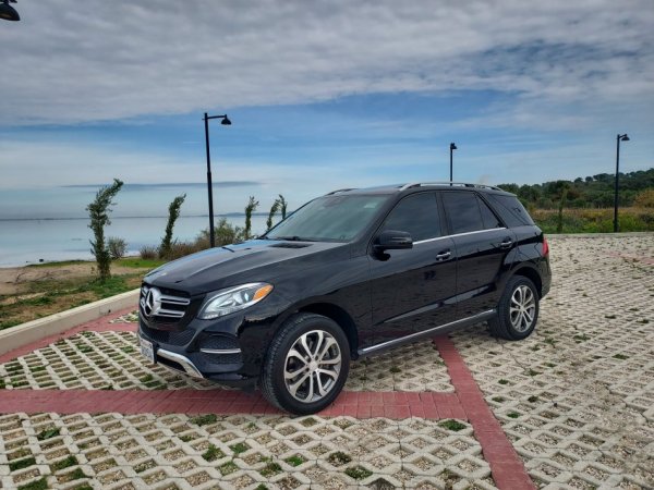 Vlore, shes SUV Mercedes GLE 2016 350Benzin Me dogane Benzin, e zeze automatik Klima 170.000 km 20.000 €