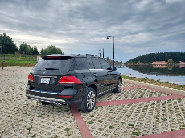 Vlore, shes SUV Mercedes GLE 2016 350Benzin Me dogane Benzin, e zeze automatik Klima 170.000 km 20.000 €
