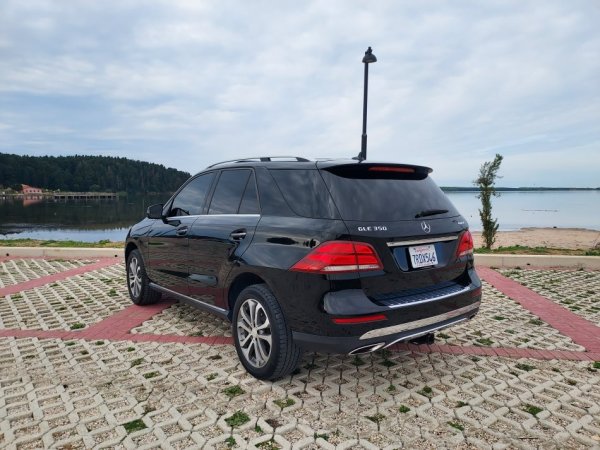 Vlore, shes SUV Mercedes GLE 2016 350Benzin Me dogane Benzin, e zeze automatik Klima 170.000 km 20.000 €