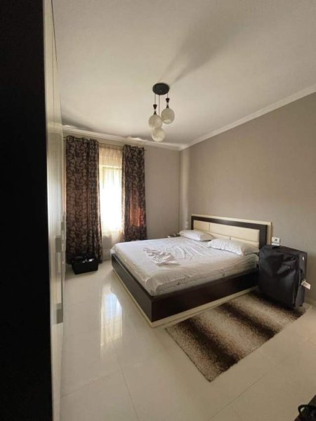 Tirane, jepet me qera apartament Kati 3, 140 m² 550 Euro (Rruga e Kavajes)