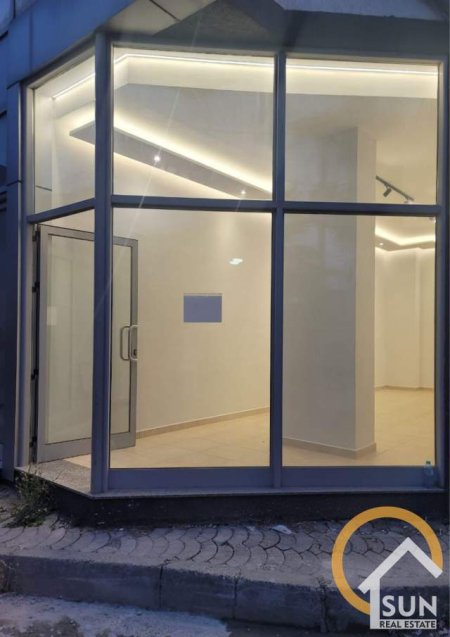 Shkoder, jepet me qera ambjent biznesi Kati 0, 30 m² 25.000 Leke (QENDER SHKODER)
