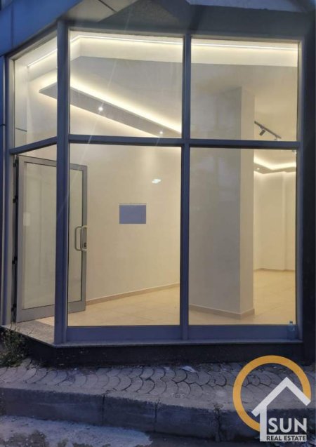 Shkoder, jepet me qera ambjent biznesi Kati 0, 30 m² 25.000 Leke (QENDER SHKODER)