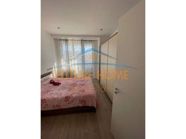 Tirane, jepet me qera apartament 1+1+BLK Kati 7, 75 m² 450 Euro (kompleksi kontakt)