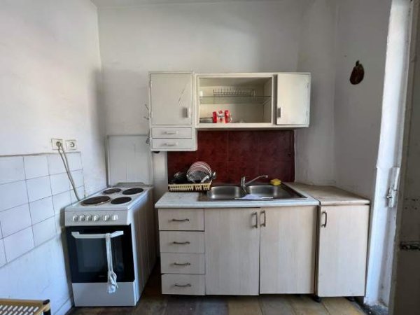 Tirane, jepet me qera apartament 2+1+BLK Kati 2, 0 m² 450 Euro (MBRAPA XHEKO IMPERIAL)