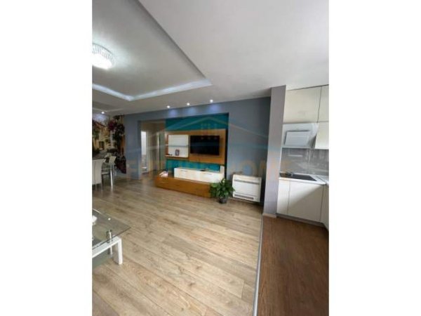 Tirane, ofert apartament Kati 3, 110 m² 132.000 Euro (laprake)