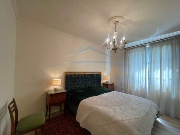 Tirane, jepet me qera apartament 1+1 Kati 4, 62 m² 600 Euro (Rruga Margarita Tutulani)