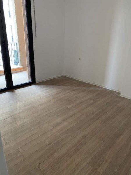 Tirane, jepet me qera apartament 1+1+BLK Kati 2, 70 m² 350 Euro (Rruga Kongresi i Manastirit)