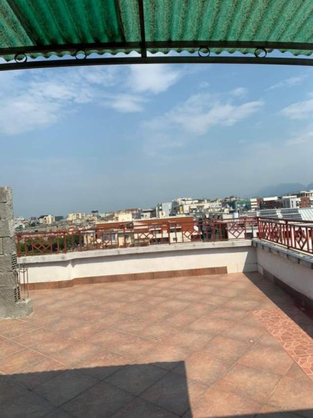 Tirane, jepet me qera apartament 2+1 Kati 4, 84 m² 40.000 Leke (Tregu Elektrik)