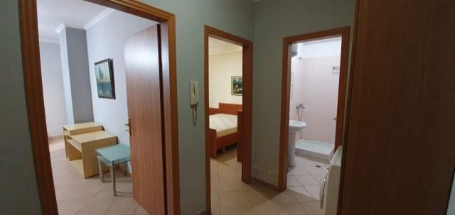 Tirane, jepet me qera apartament 2+1+BLK Kati 4, 90 m² 400 Euro (prane Big Market)