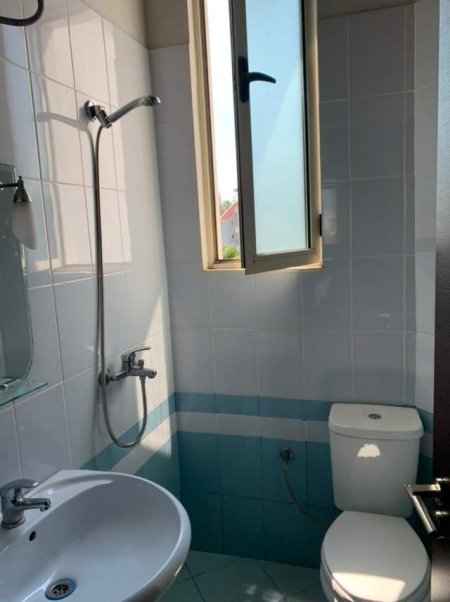 Tirane, jepet me qera apartament 2+1 Kati 4, 84 m² 40.000 Leke (Tregu Elektrik)