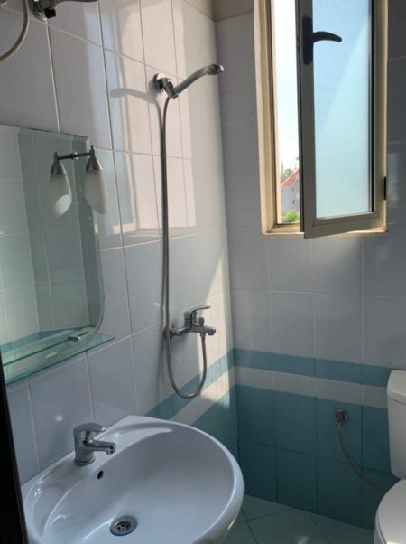 Tirane, jepet me qera apartament 3+1+BLK Kati 4, 110 m² 37.000 Leke (Tregu Elektrik)