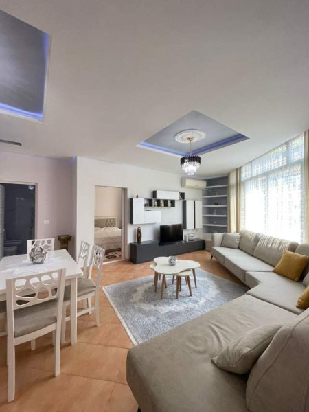 Tirane, jepet me qera apartament 1+1+BLK Kati 4, 75 m² 450 Euro (Liqeni i Thate)