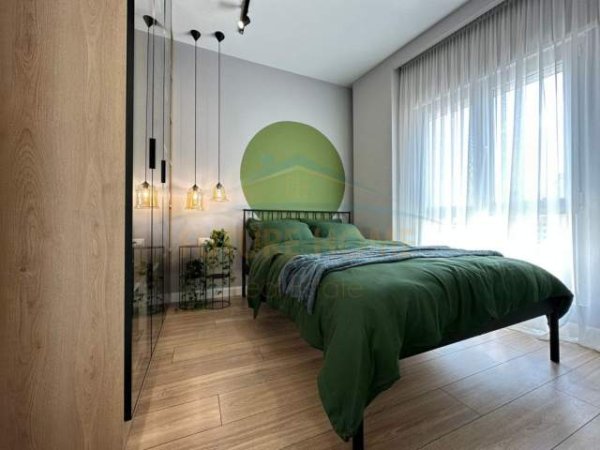 Tirane, jepet me qera apartament 2+1 Kati 7, 64 m² 1.300  (rruga e barrikadave)