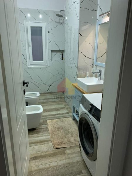 Tirane, jepet me qera apartament 2+1+BLK Kati 3, 80 m² 620 Euro (Bulevardi i Ri)