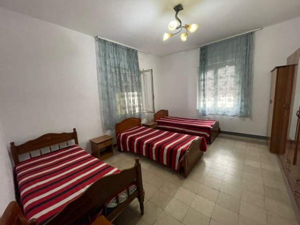Tirane, jepet me qera apartament 2+1 Kati 2, 120 m² 370 Euro (Rruga Vëllezërit Manastirli ,Shqipëria)