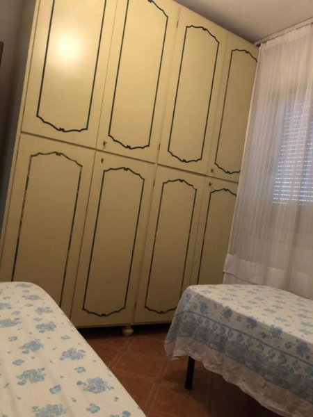 Tirane, jepet me qera apartament 2+1 Kati 10, 98 m² 450 Euro (rruga muhamet gjollesha)