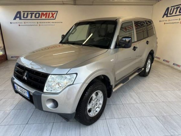 Tirane, shes xhip Mitsubishi PAJERO Viti 2007, 11.500 Euro