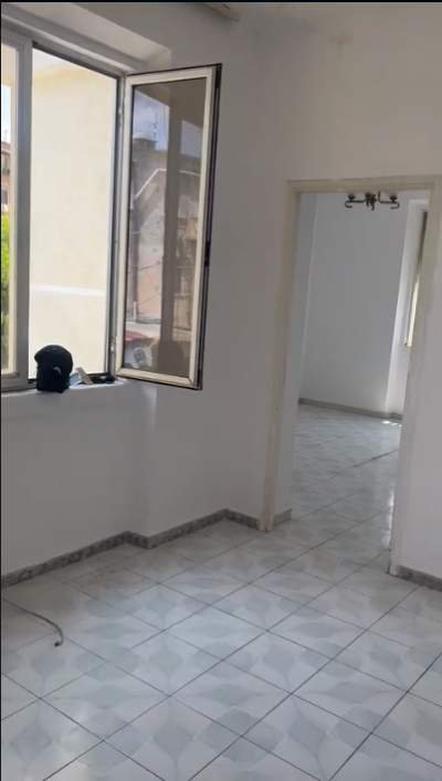 Tirane, jepet me qera apartament 2+1 Kati 2, 77 m² 300 Euro (Rruga Dritan Hoxha Tiranë,Shqipëria)