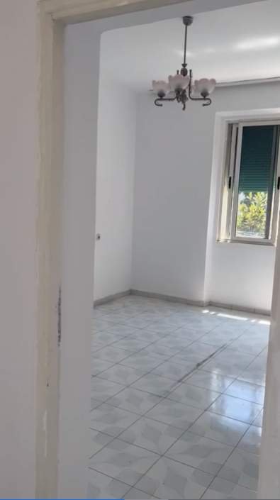 Tirane, jepet me qera apartament 2+1 Kati 2, 77 m² 300 Euro (Rruga Dritan Hoxha Tiranë,Shqipëria)