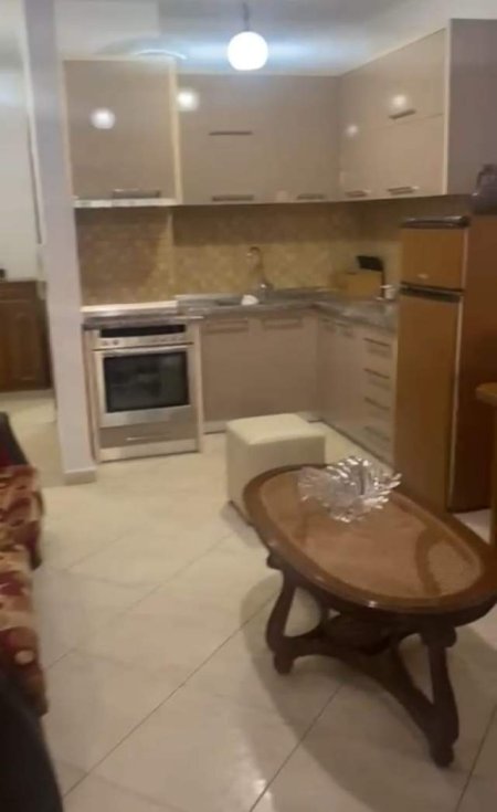 Shqiperi, jepet me qera apartament 1+1 Kati 3, 70 m² 350 Euro (Rruga Dritan Hoxha Tiranë,Shqipëria)