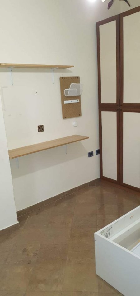 Tirane, jepet me qera apartament 1+1 Kati 5, 50 m² 420 Euro (Rruga Sami Frasheri)