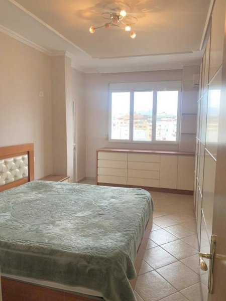 Tirane, jepet me qera apartament 1+1+BLK Kati 7, 75 m² 450 Euro (Kompleksi Kika,Komuna e Parisit)