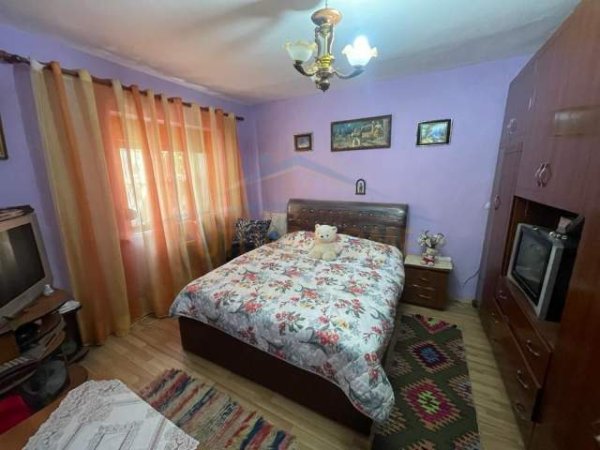 Korce, shitet apartament 1+1+BLK Kati 1, 60 m² 26.000 Euro (Lagjia 10, Korçë)