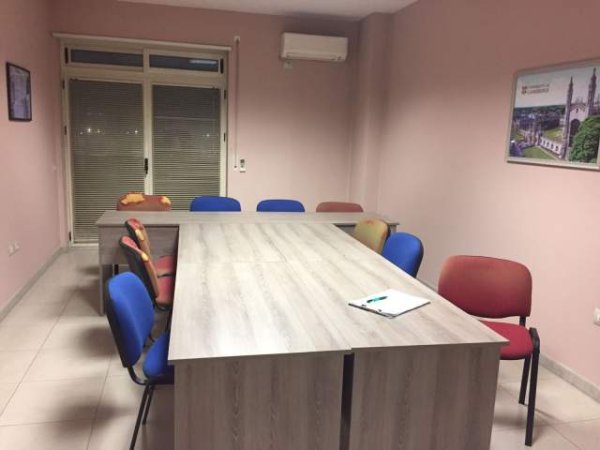 Tirane, jepet me qera apartament Kati 1, 95 m² 700 Euro (Teodor Keko)