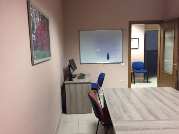 Tirane, jepet me qera apartament Kati 1, 95 m² 700 Euro (Teodor Keko)