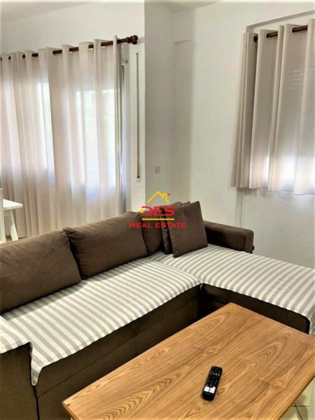 Tirane, jepet me qera apartament 2+1+BLK Kati 1, 80 m² 300 Euro (Selitë e vjetër)