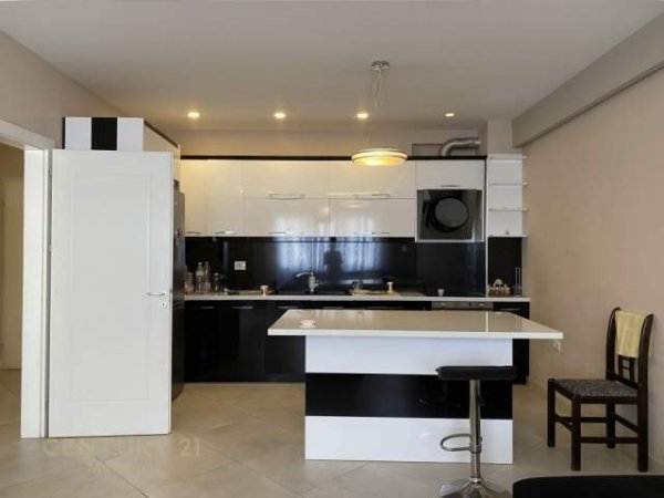 Tirane, jepet me qera apartament 2+1 Kati 3, 99 m² 500 Euro (Kopshti Botanik Zoologjik)