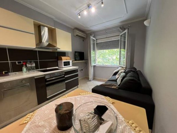 Tirane, jepet me qera apartament 1+1+BLK Kati 3, 70 m² 500 Euro (Blloku)