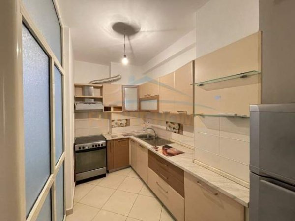Tirane, ofert apartament Kati 1, 74 m² 330 Euro (yzberisht)