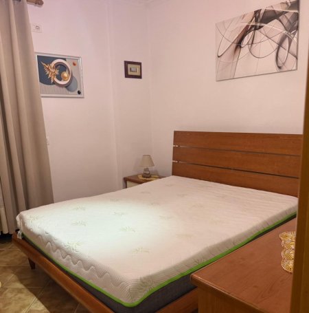 Tirane, jepet me qera apartament 2+1+Ballkon Kati 8, 74 m² 600 € (Pallati me Shigjeta/Bulevardi Bajram Curri)