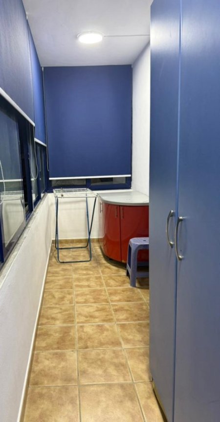 Tirane, jepet me qera apartament 2+1+Ballkon Kati 8, 74 m² 600 € (Pallati me Shigjeta/Bulevardi Bajram Curri)