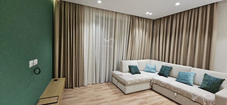 Tirane, jepet me qera apartament 2+1+Ballkon Kati 7, 99 m² 920 € (Rruga Jordan Misja)